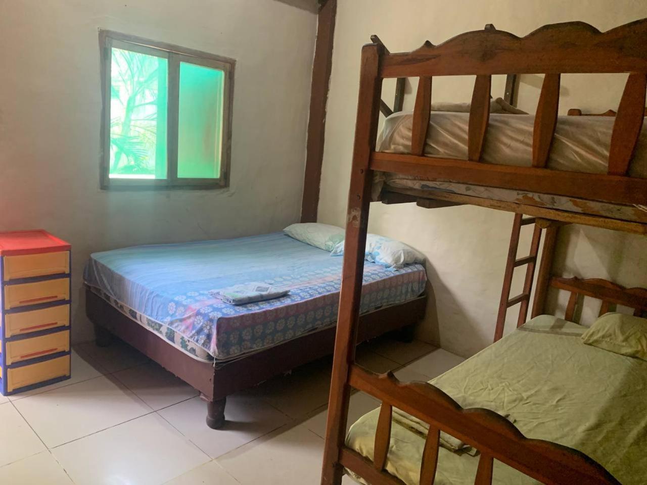 Hostal Mamacucha Монтаньита Экстерьер фото