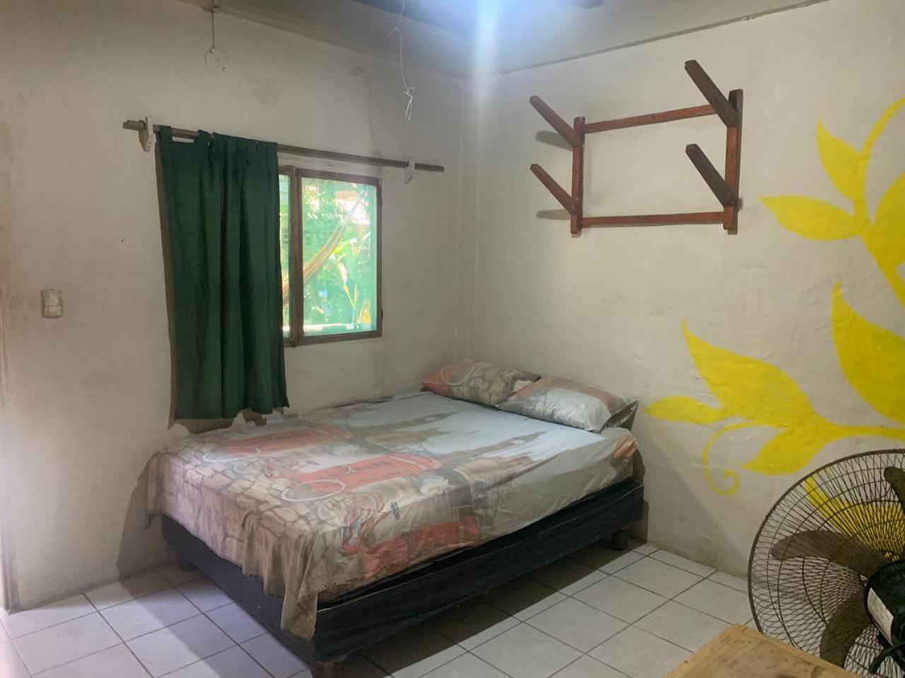 Hostal Mamacucha Монтаньита Экстерьер фото